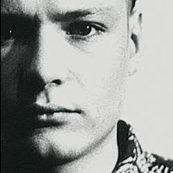 Болею за Спартак, активный образ жизни, позитив, читаю взаимно, но не идиотскую пургу