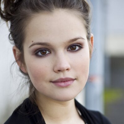 Emilia Schüle (@emiliaschuele92) | Twitter