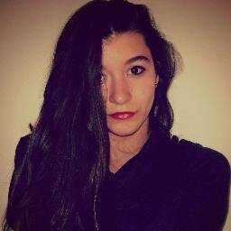 Liz__Barker's profile picture. Ma qua la veritá è che si scrive schiavitú ma si legge libertá...