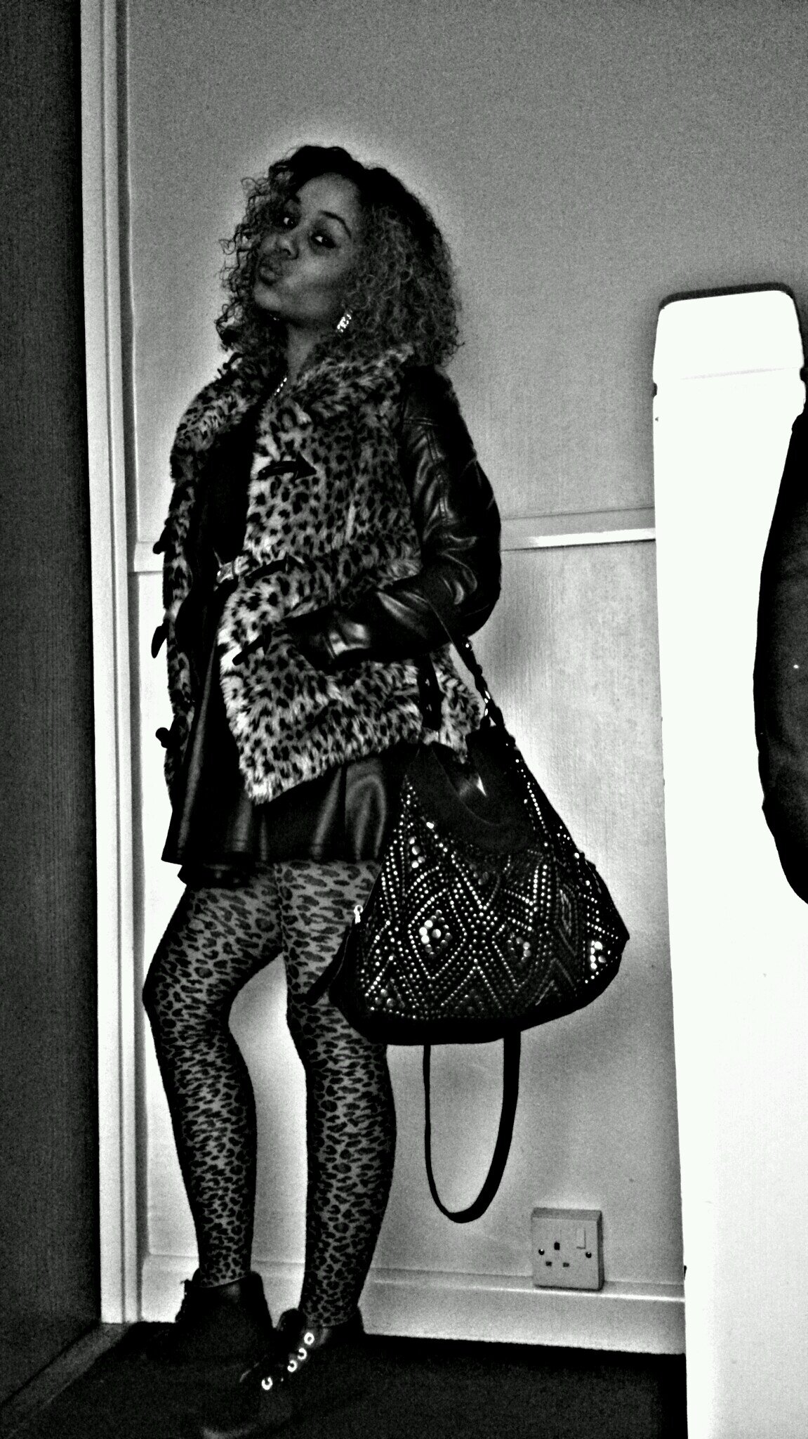 ambersade3's profile picture. 