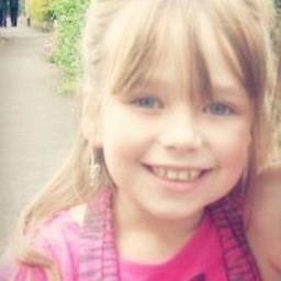 29_brandon's profile picture. Connie and Hollie :) :)Harry Potter 4 ever!Love you ANNE FRANK !Quero ir a  LONDRES!