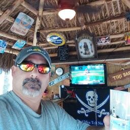 Custom Builder of Tiki Bars, Tiki Huts and Decks nation wide. https://t.co/Pk6y2OAjwc