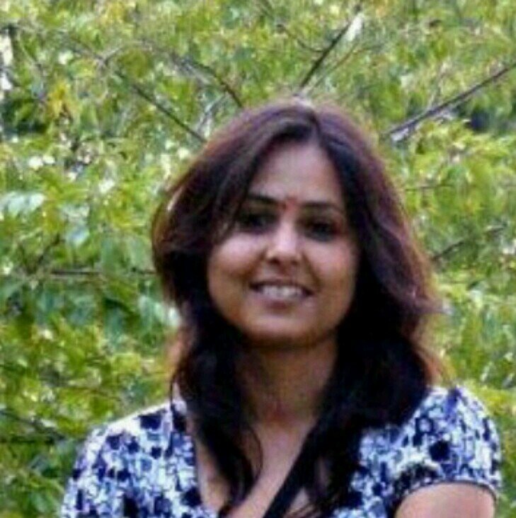 CoFounder i-Resonate, Empowering individuals to build a daily writing habit and boost social media visibility through authentic storytelling.