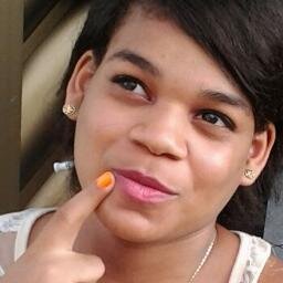 O sorriso mais bonito é aquele que 0vem do nad... SOLTO,LIVRE E SINCERO!!!♥♥♥