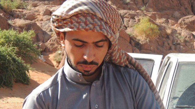 متفائل . شغوف . ليس لجنوني حدود . قاعدتي في الحياة اخر يوم في حياتي يجب ان افعل به الكثير من الامور ما يبرد