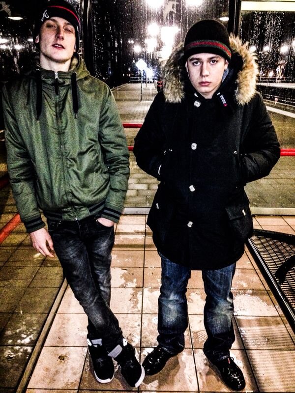 maxim_haze's profile picture. een van de grote voorbeelden van denken met je pik.