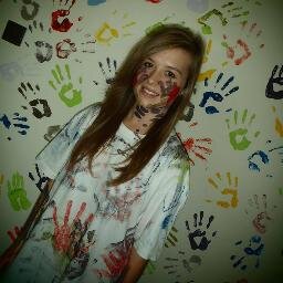 Hi my name is Paťka :).I'm 15 years. I live in Slovakia. I´m Directioner :)  Follow me and I'll follow you back ;)