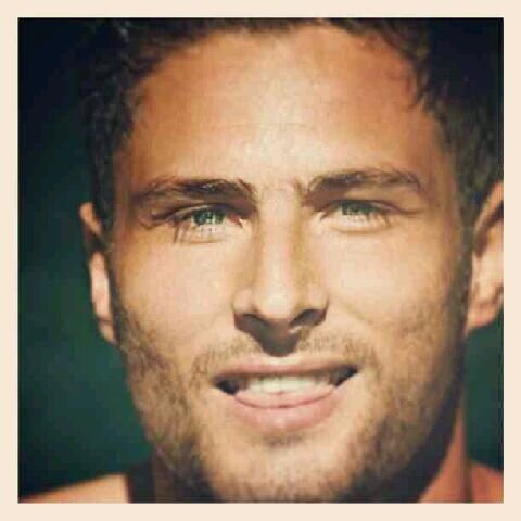 Garymckenna80's profile picture. 