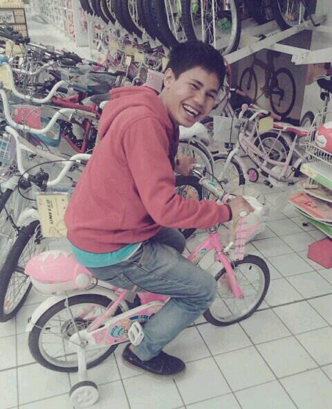 BobiAum_second's profile picture. industrial engginering uin suska.