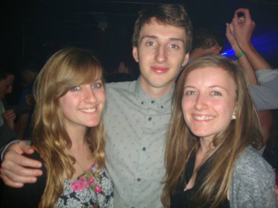 RyRyWilliamson's profile picture. I'm from Bolton, but mainly live in Reading for University. Check out my Facebook if you want to know more!  
Happy Tweeting!  :p  :D