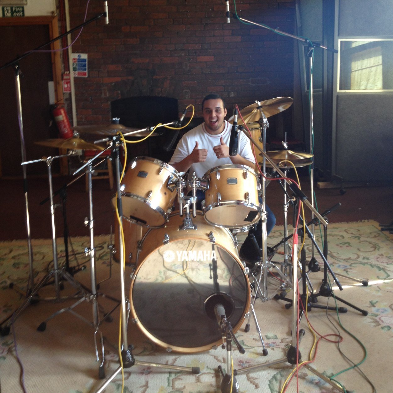 1/4 of indie band Retroject (drummer) and a nice enough guy ;)