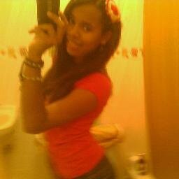 sigueme y te sigo al instantes. ♥♥♥ :D