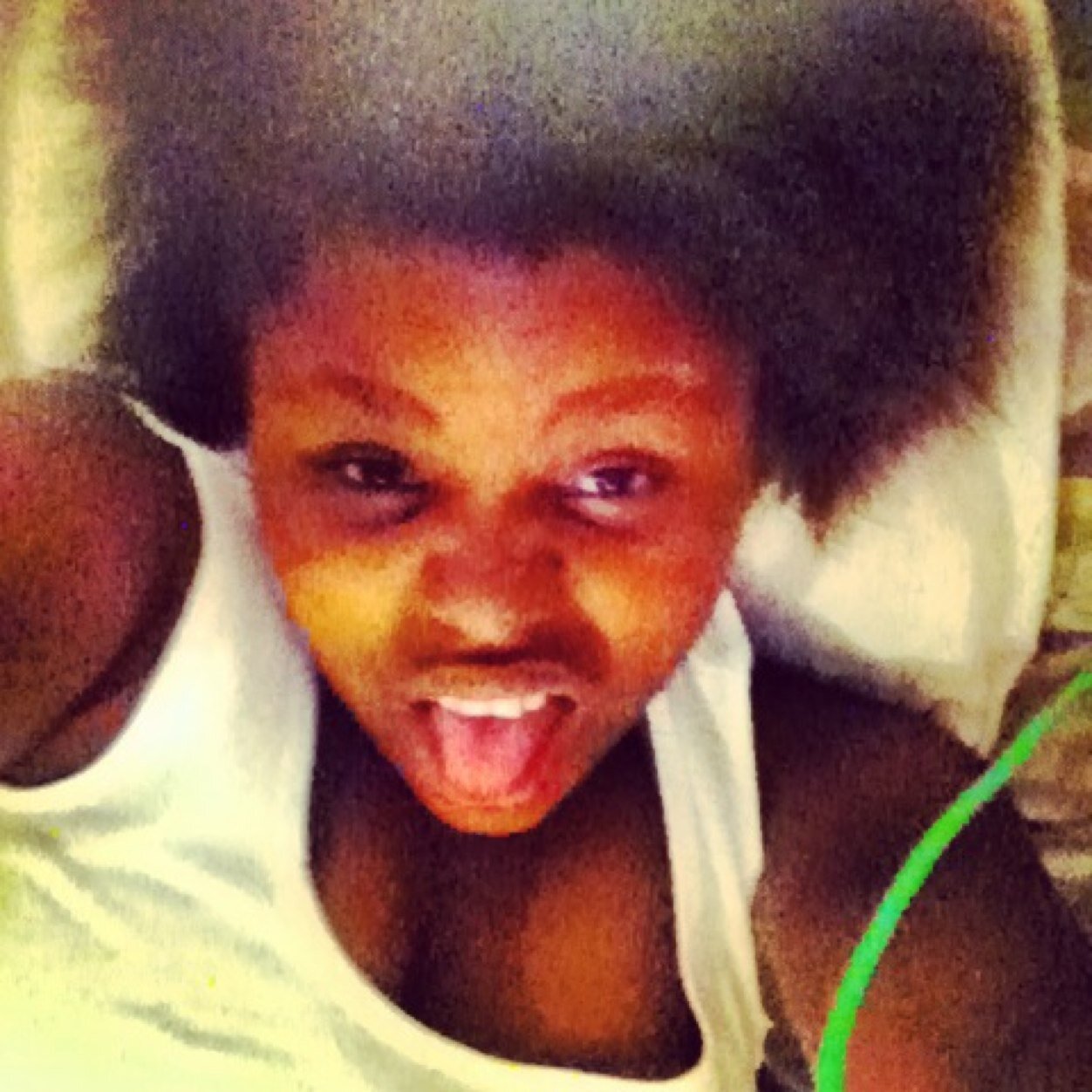 STOP WAT U DOIN N FOLLOW A PREDDY GURL YADD TOOTIE BABY ❤❗ 


DNT FOLLOW MEH ABOVE 20 TO ALL MEN