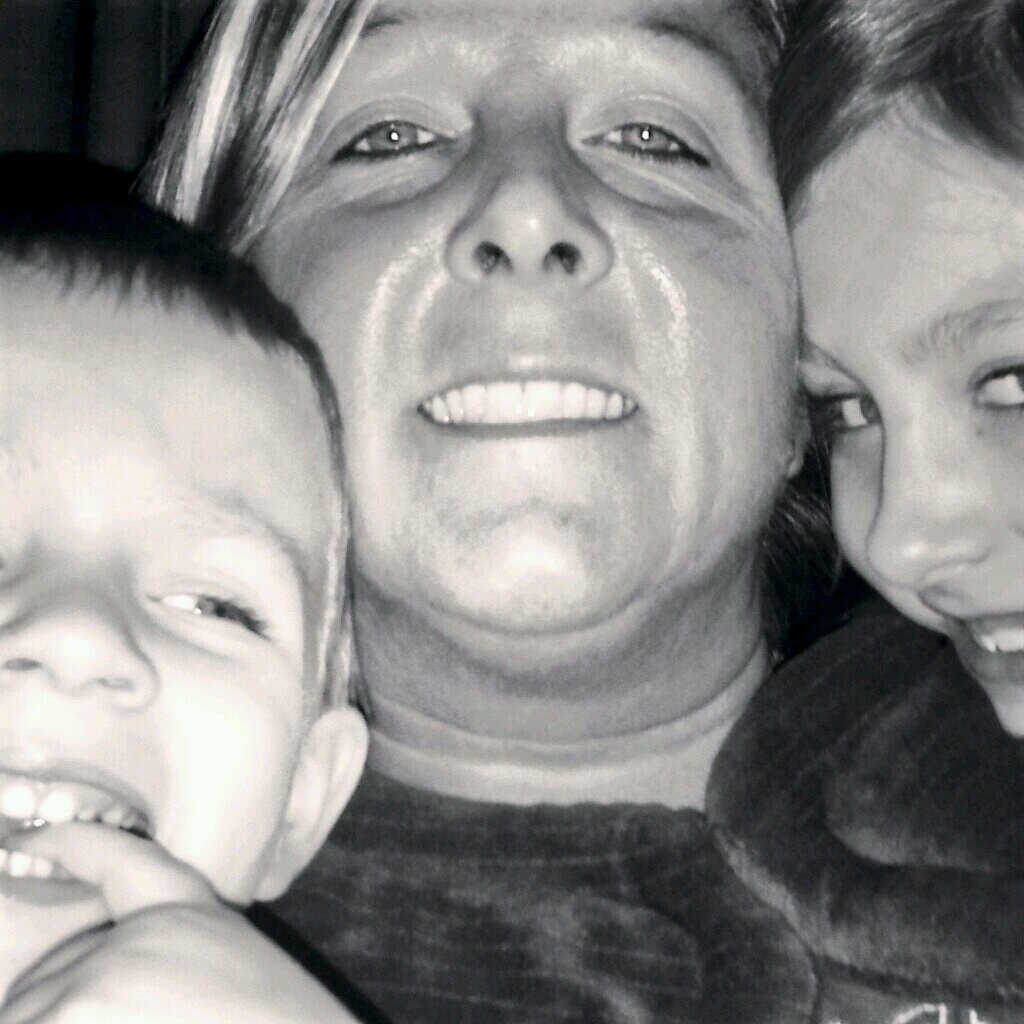 Mom to 3 awesome kids!!!