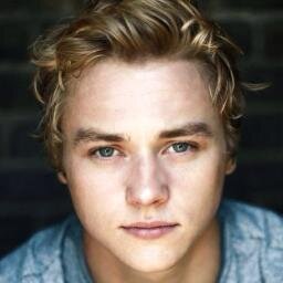 Peter Beale, TOP Lad in Walford. My Dad is a dick and my sister got killed by a little cunt... **This is a Parody Account**