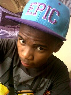 TheFoo_chustar's profile picture. :Song writer that's me #partyrocker #lafreak and I rock the beat... (http://t.co/SvPSwGyDDI)