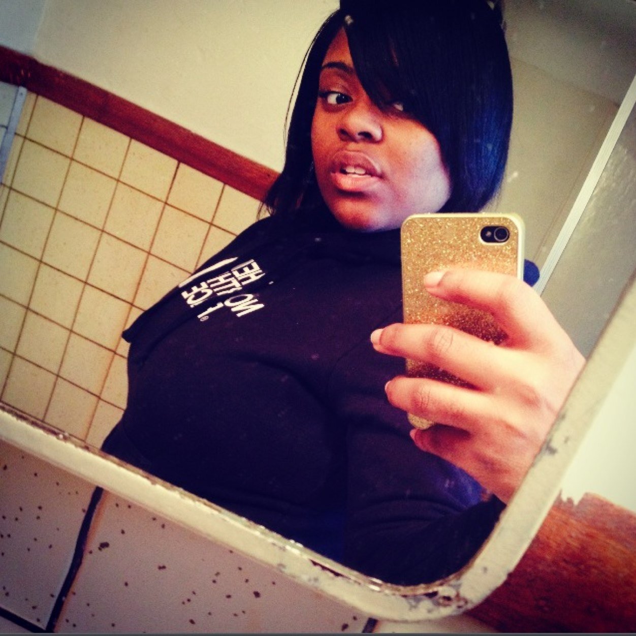 QueenB__
