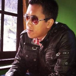 Suka kejujuran & kesahajaan. Sepakbola : Juventus, Persebaya, Brazil, Indonesia. Line ID:ru5dikurniawan IG/FB: Rusdi_TRDL.