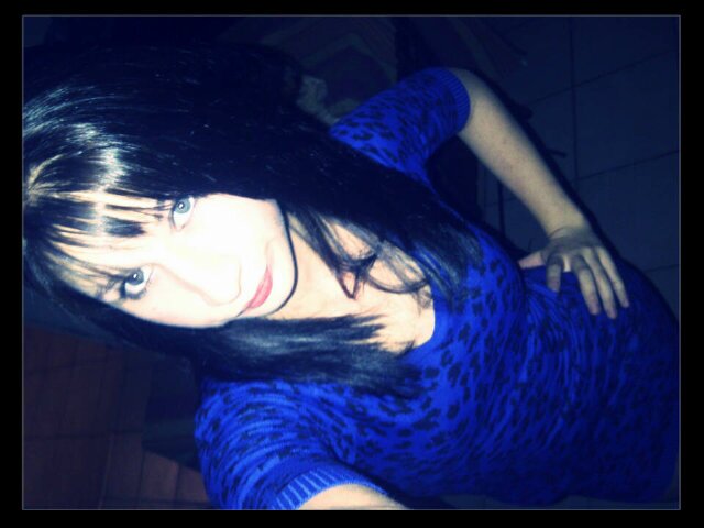 Always wants to meEt neW peOplE :). FolLow mE anD I'll foLlow baCk ♥!! BBM pin:2632EFC1 xX Facebook *Simone J v Vuuren*☺!!*