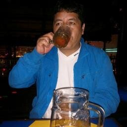 Me considero extrovertido, amiguero y romantico. Mi pasion es el ciclismo, bailar sobre todo la salsa y cocinar