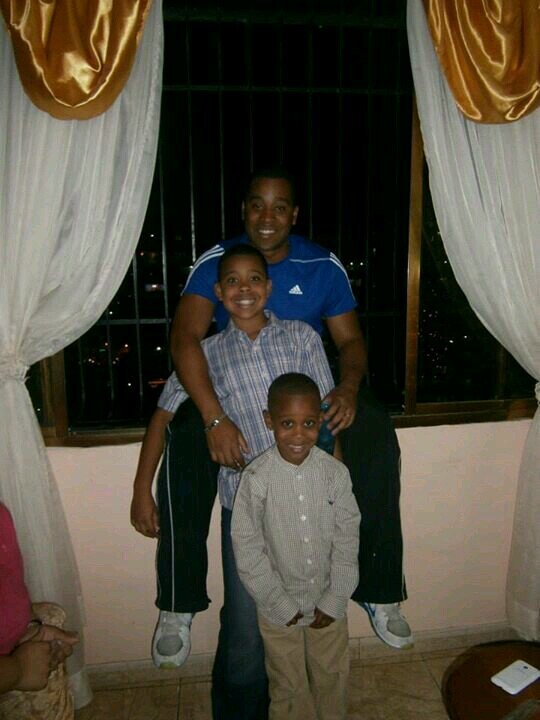 Persona Humilde, con mucho sentido del humor,me gusta hacer ejercicio, mis hijos son lo mas grande que dios me a dado. loco, y trabajador.