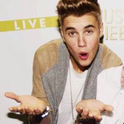 @justinbieber is my world♥