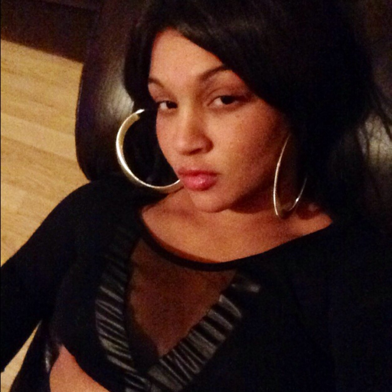 Phenomenal Woman, Mother. Livin life, Chasin success, & Giving love. Feisty little thing leading the way, follow if you dare ;)