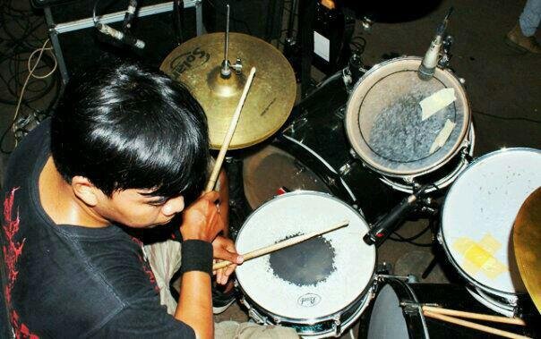 Account baru gw!!! Account lama bin ngehek -- @fajar_an di DELETE SAJA!!!