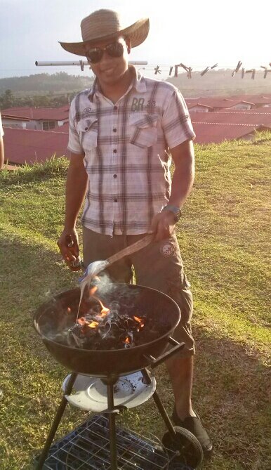 Elne0326's profile picture. Licenciado en electrónica y sist. de comunicacion