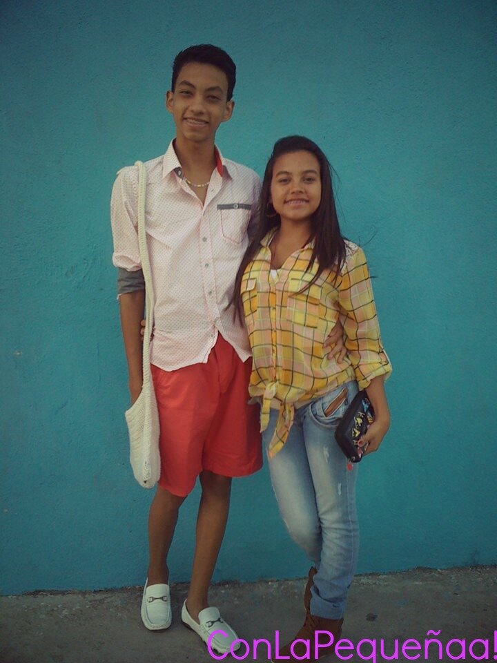 Presente te quiero mucho, Ausente te quiero más Presente x que te veo y Ausente xq no estas.