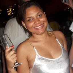 # Eu não gostaria de ser nenhuma outra pessoa...
Eu não sou nenhuma Rainha da Beleza
Eu sou apenas uma linda Eu !! 
♪-WHO SAYS- ♫