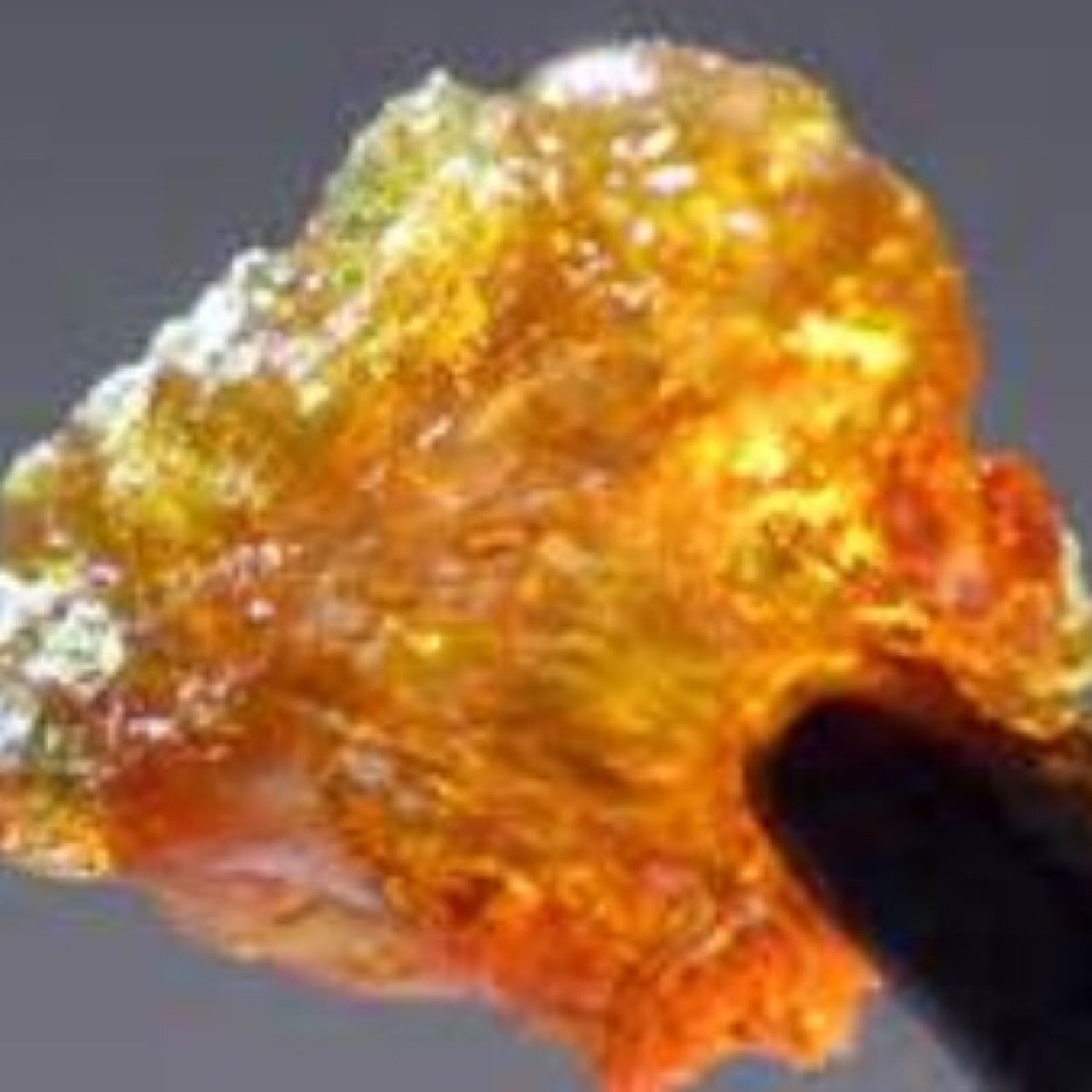 Tweeting about common everyday problems  for us fellow dabbers! Retweet and follow me so you can DM me your dab problems! #710 #highsociety #dabproblems