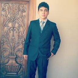 pianista,guitarrista y mago
fan de led zeppelin