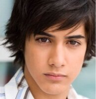 SilentButLoyal's profile picture. Co-Leader of the Flock. 98% human 2% bird. Mess with the Flock you deal with me. Fears: Needles, cages and The School. Taken by @BirdKidMaximum