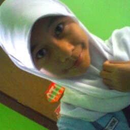 dwi setyo rini::8I::SMPN 1NGADILUWIH::spekicllaz'i :D