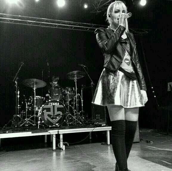 RydelMaryLynch|20|Keyboardist|R5| Dating my best friend. @Ratliff_RP