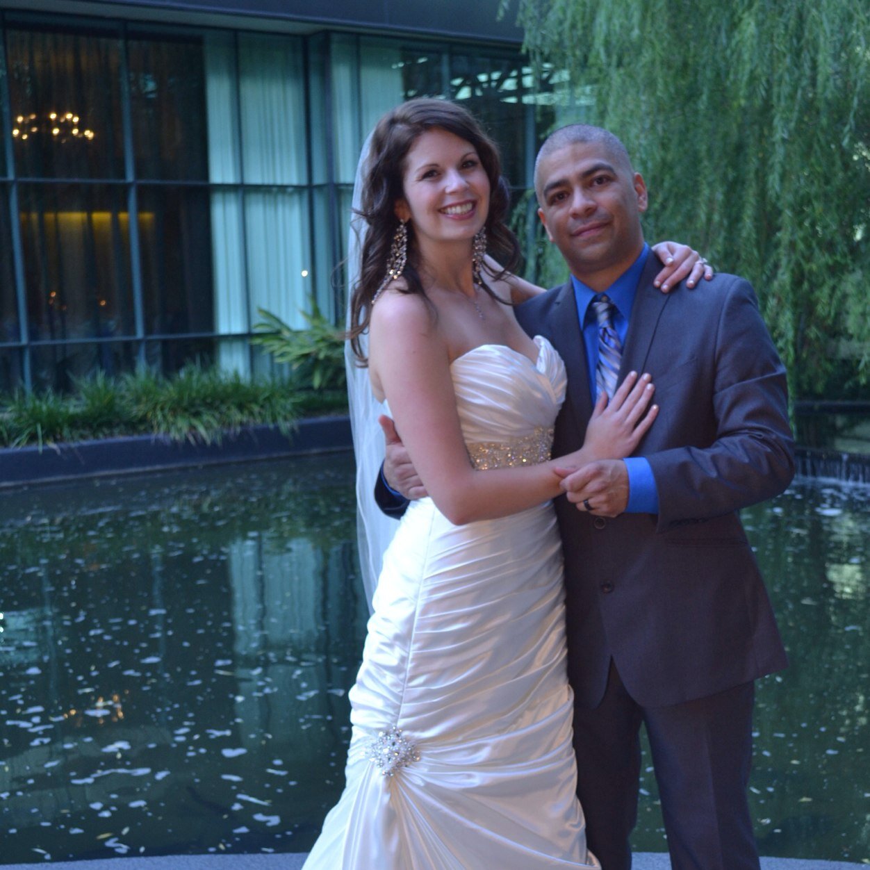 DesireeLuftig's profile picture. Art, fashion and finance....and glitter...lots of glitter!