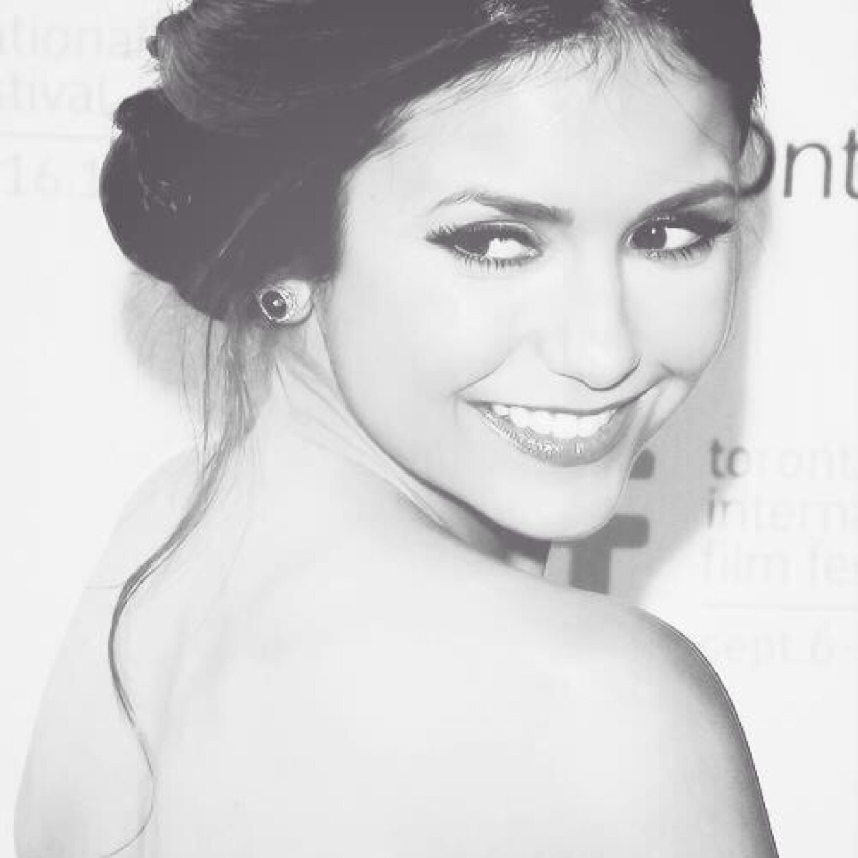 klarolfeels's profile picture. vampire diaries reign and evan peters