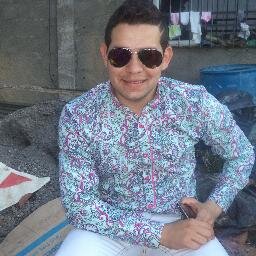 Soy trabajado muy buen amigo y sobre todo amable!!