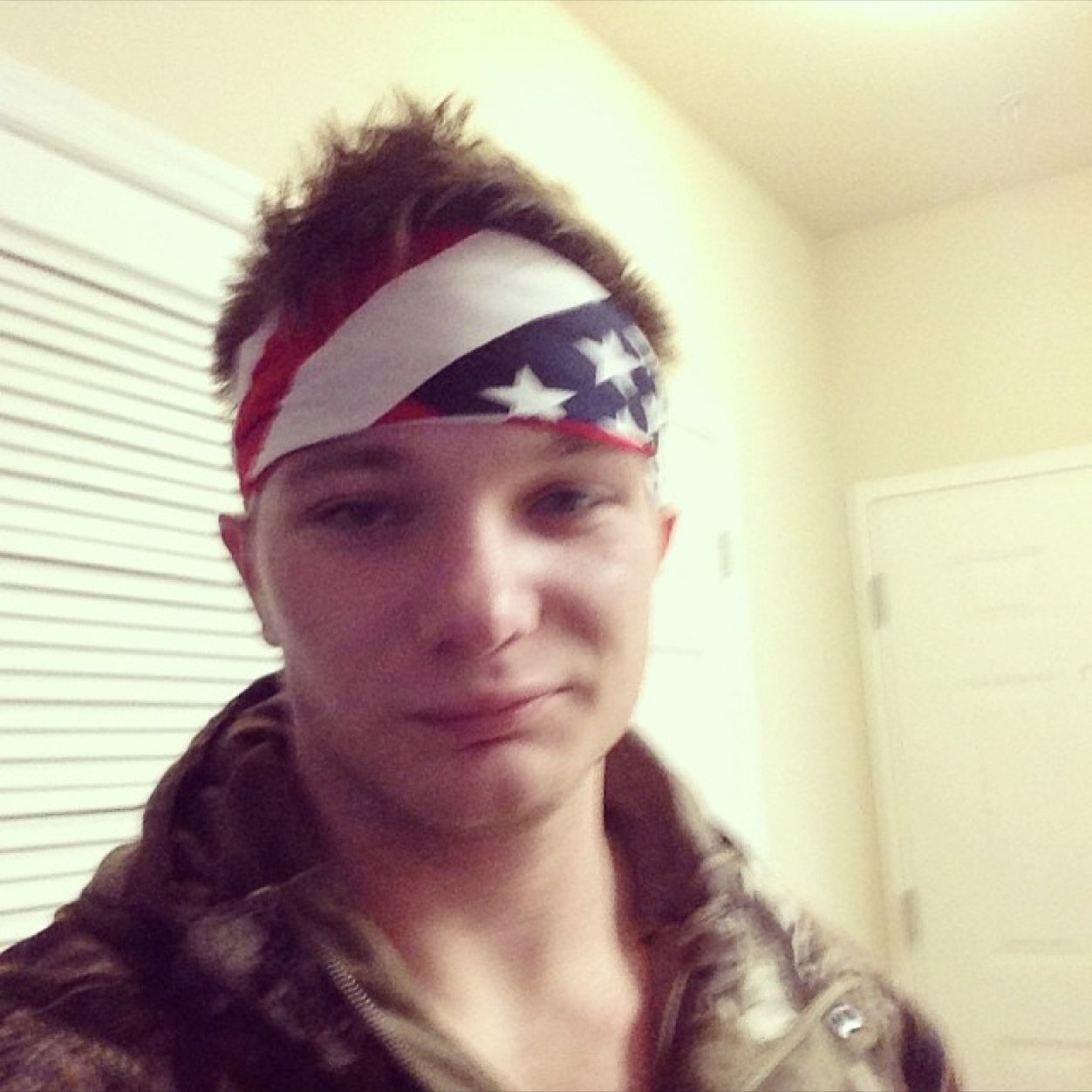 Son, brother, uncle, fighter, lover, 'Merican born n raised. Proud military member.

Norfolk, VA
