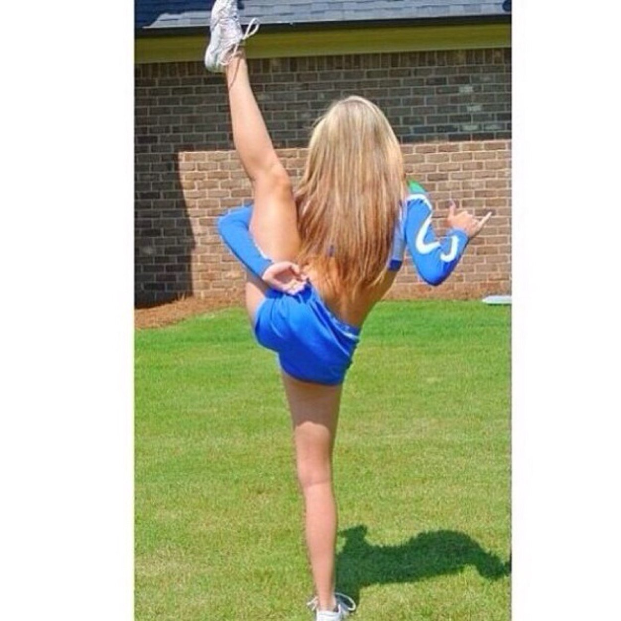 infinitycheer_'s profile picture. 