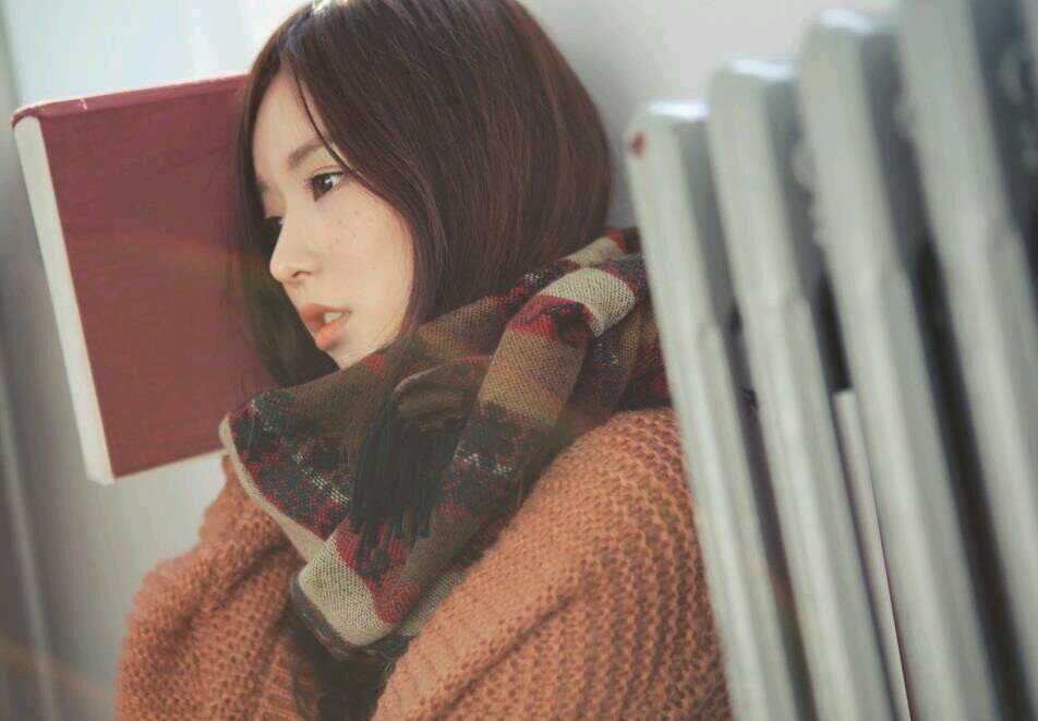 `Because i love the way you lie .
