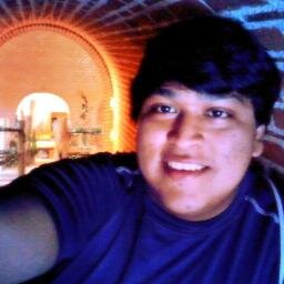 Un Patológico por ti .Quiero besar esos labios que dicen No te amo. Solo pensamientos míos y reales.