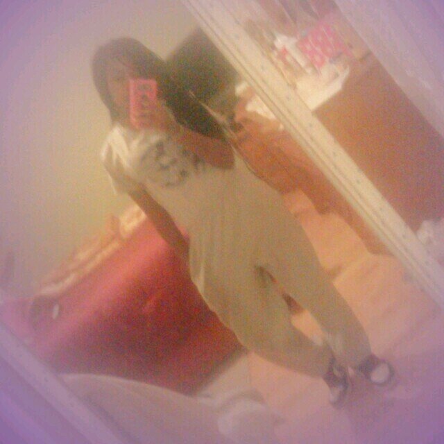 Add meh on Kik:HavokGirl n Follow meh on Instagram:OfficialRosieC Follow me on all buh never follow to un~follow: * ♥♡♥