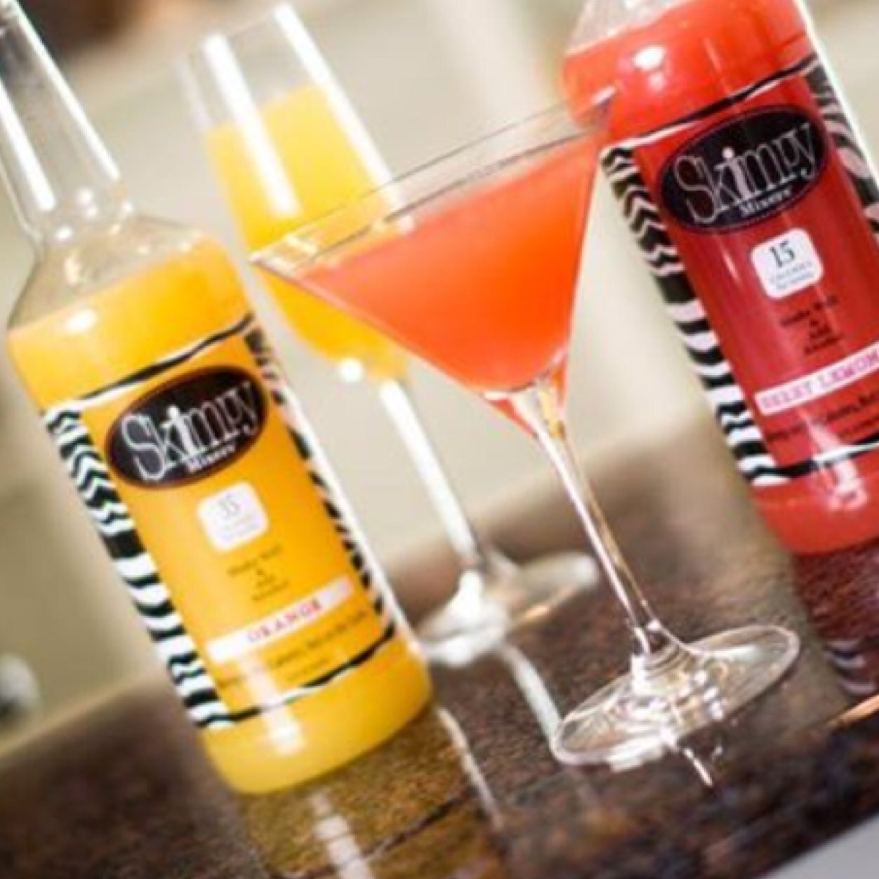 Skimpy Mixers are low cal/sugar drink mixers for alcohol! ~Orange Dream~Berry Lemonade~Pineapple Cream~SweetNSour~Margarita~ Follow for entry to win FREE MIXER