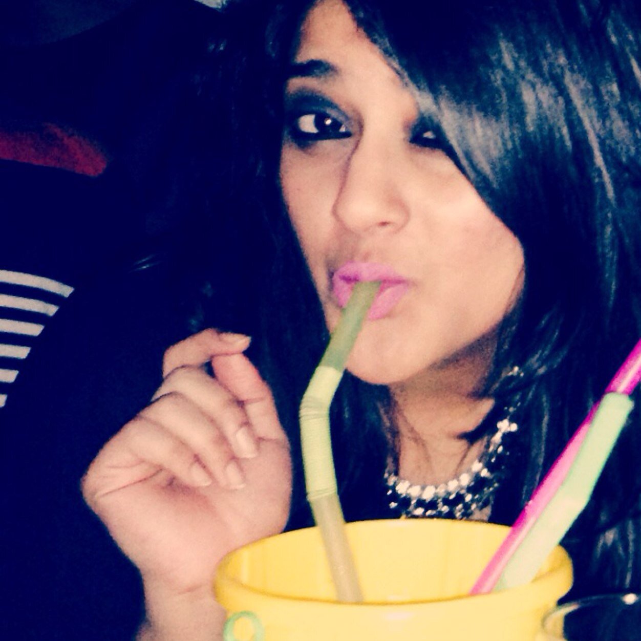 hemelta's profile picture. Minimalistic and on just the right side of maximalism.