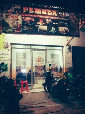 Rental PS3 24jam ~ stick ori mesin ~ paket 1jam4k ~ paket 2jam7k ~ paket 3jam10k ~ paket begadang 22.00 s/d 06.00 20k