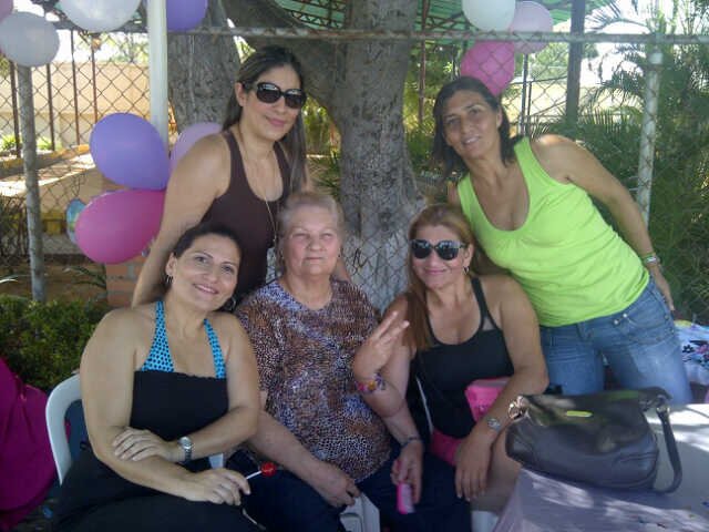 Amo a mis hijos...A mi Madre Bella y a mis Hermanas Las Adoro!!!