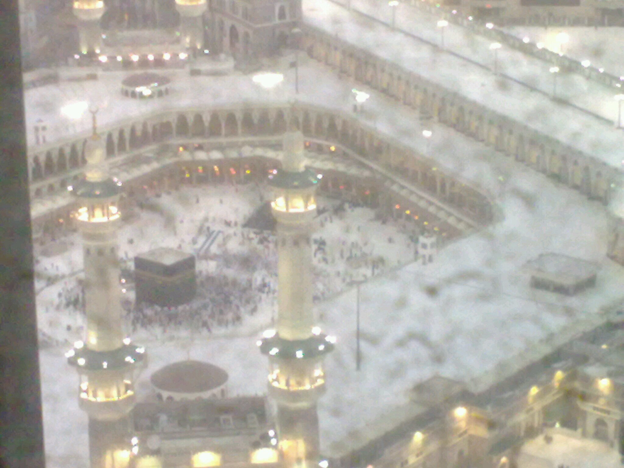الحمد لله حمداً كثيراً طيباً مباركاً فيه كما ينبغي لجلال وجهه وعظيم سلطانه.