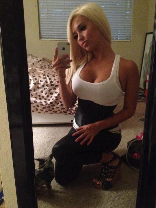 PhilippineRouze's profile picture. Better than your Ex and fresher than your Next.